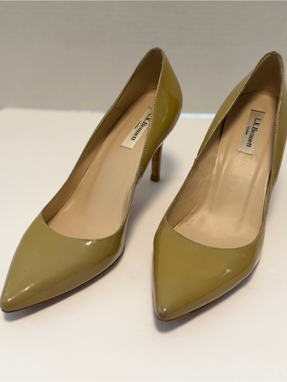 LK Bennett Olive Patent size 11 boho cottagecore Pointed-Toe Pumps